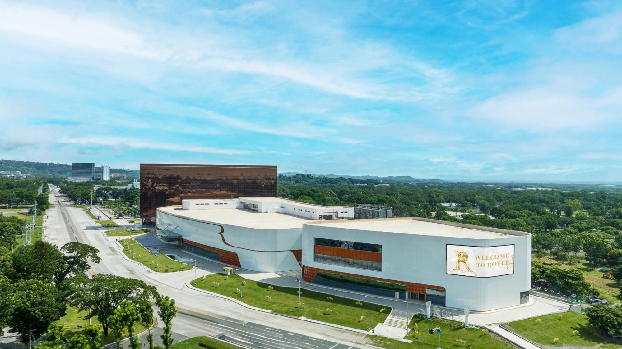 Royce Hotel & Casino Clark Field Exteriér fotografie